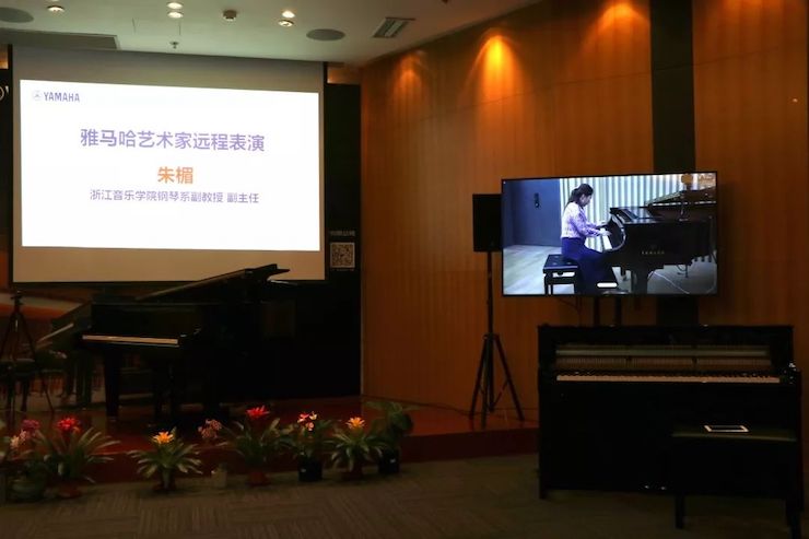 AG旗舰厅携手中国多位教育家，共同谱写中国艺术教育发展新乐章|热烈祝贺2018AG旗舰厅教育家授聘仪式成功举办！