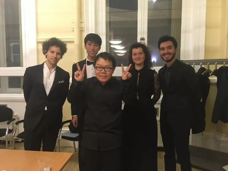 特别喜讯！川音籍学子——王心源荣获利兹国际比赛第三名及最受观众欢迎奖！
