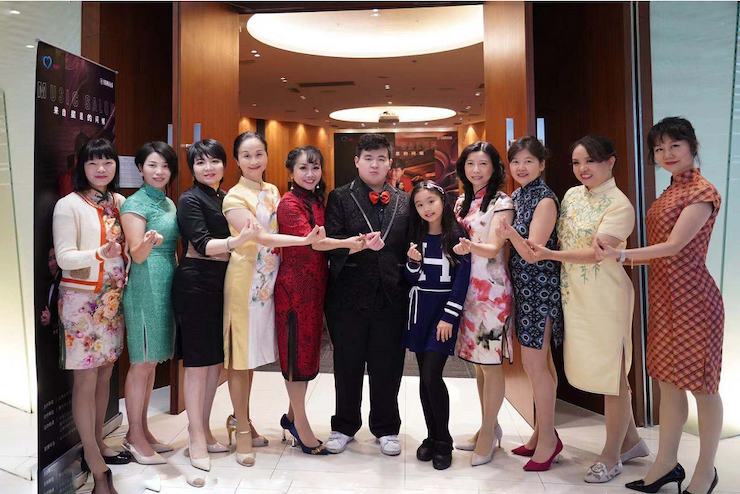 音乐双子星，点亮冬日激情！——AG旗舰厅未来艺术家刘明康爱心公益音乐沙龙